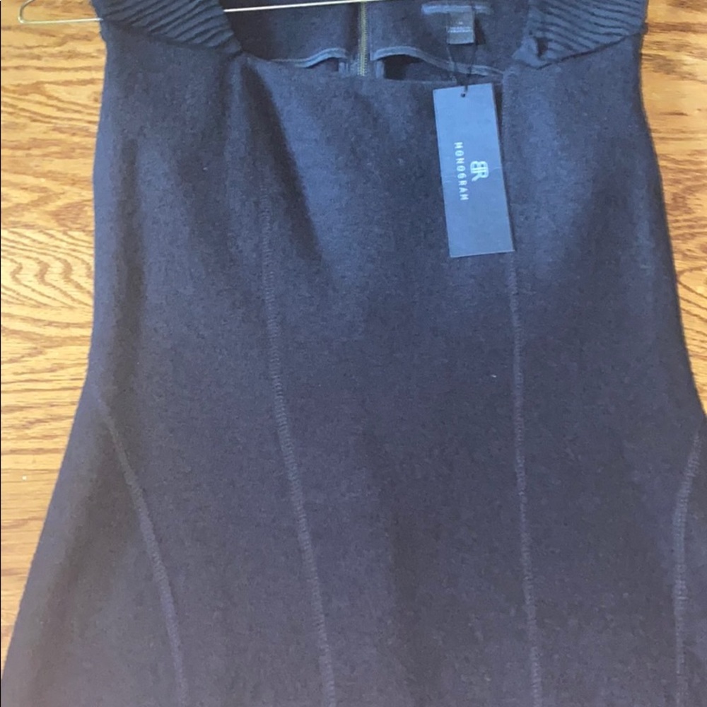 Dress - Picture 6 of 9